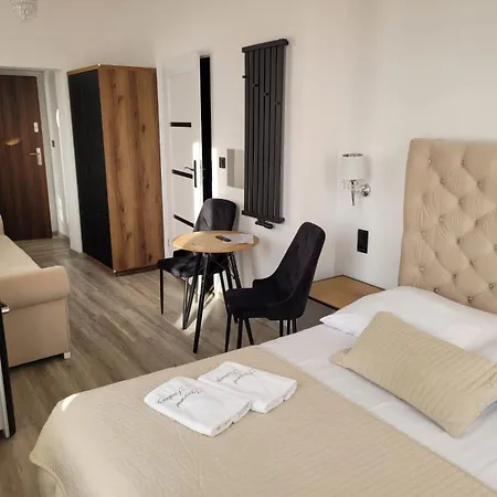 Ξενοδοχείο με διαμερίσματα Parkowy