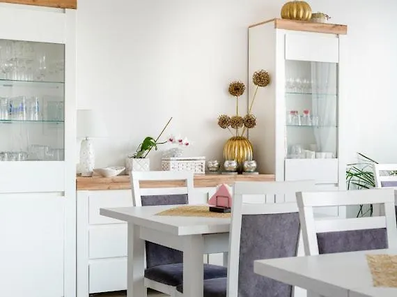 Parkowy 公寓式酒店 3*